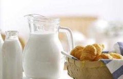 有关空腹喝牛奶的传言你了解多少?范志红讲牛奶该怎么喝图片