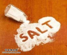 做菜时要如何放盐?范志红讲盐的利与弊,盐的分类,做菜放盐误区图