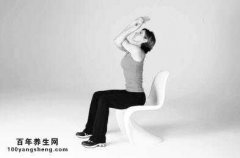 中老年人椅子健身法